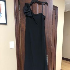 Black one shoulder bow mermaid gown
